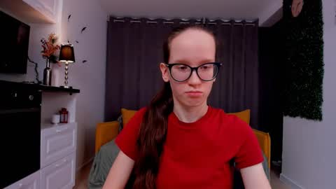 Sara online show from February 26, 7:21 pm