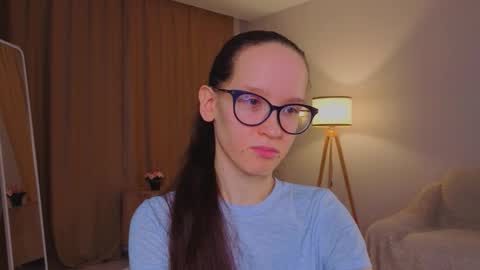 Sara online show from March 3, 4:25 pm