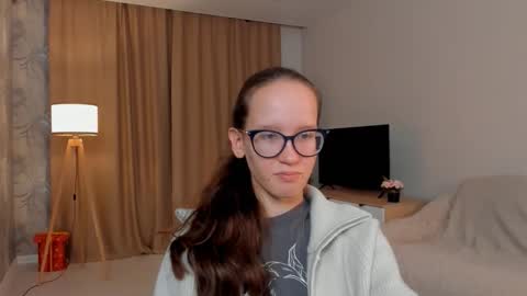 Sara online show from September 13, 4:42 pm