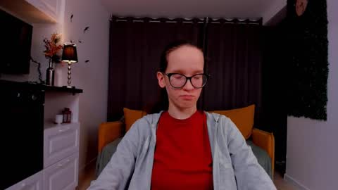 Sara online show from February 27, 1:30 am