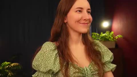 Lynn online show from November 15, 6:09 pm