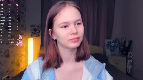 Cozy Lynns room online show from February 2, 8:54 am