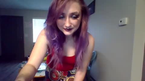 Lynn  online show from March 2, 10:38 pm