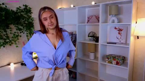 Emma online show from September 17, 3:26 pm