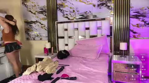 Lyra-Marco online show from July 2, 8:52 am
