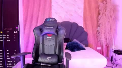    VIVIANA    online show from October 3, 3:59 am