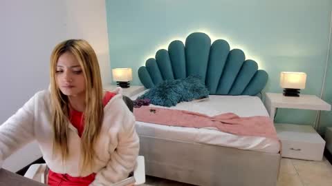 lysayrise online show from February 15, 3:06 pm