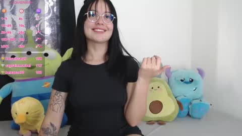 lyshana online show from February 7, 2:04 pm