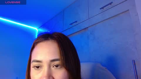 Snapshot of m33li chatting on January 31, 1:54 am Meli online show from January 31, 1:54 am