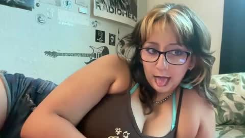m4chinewh0re online show from June 29, 9:25 pm