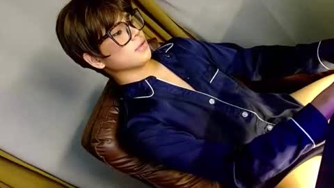 maddison online show from April 17, 4:53 pm