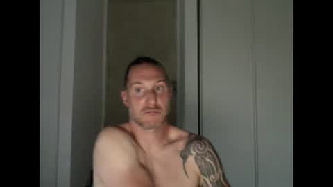 Snapshot of m4rduk81 chatting on September 12, 5:15 pm m4rduk online show from September 12, 5:15 pm