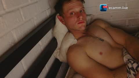 Snapshot of m831481 chatting on December 11, 7:42 am Hotandhairy online show from December 11, 7:42 am