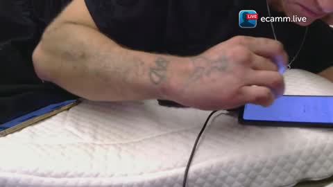 Snapshot of m831481 chatting on December 9, 6:12 am Hotandhairy online show from December 9, 6:12 am