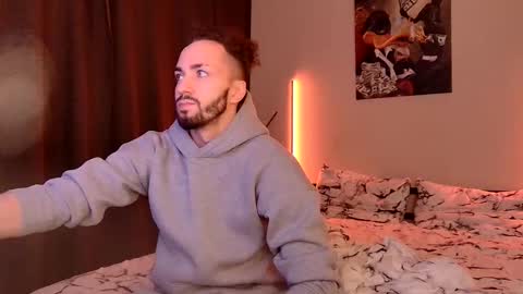 M E D I A T O R online show from October 7, 3:02 am