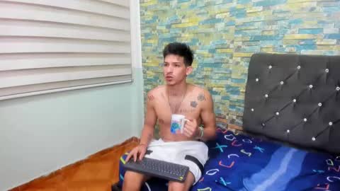 Snapshot of maaster420 chatting on February 8, 11:33 am itgram pezlo josue online show from February 8, 11:33 am