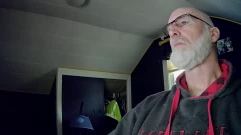 mac8181 online show from February 15, 11:50 am