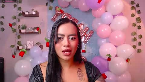 Macey Elliot Modelo Independiente online show from March 3, 1:01 pm