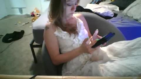 maceyloves online show from April 2, 2:19 am