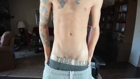 Snapshot of machinecumkelly69 chatting on March 1, 8:42 pm machinecumkelly69 online show from March 1, 8:42 pm