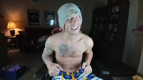 Snapshot of machinecumkelly69 chatting on January 21, 2:33 am machinecumkelly69 online show from January 21, 2:33 am