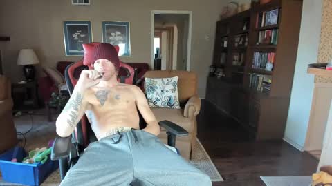 Snapshot of machinecumkelly69 chatting on January 24, 8:53 pm machinecumkelly69 online show from January 24, 8:53 pm