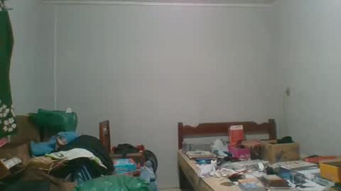 Snapshot of machoalex chatting on February 23, 12:27 pm MACHOLIVRE online show from February 23, 12:27 pm