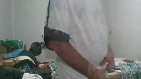 Snapshot of machoalex chatting on March 3, 4:58 am MACHOLIVRE online show from March 3, 4:58 am