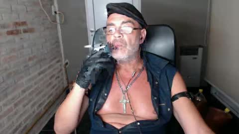 MACHO BUSCADOR online show from February 17, 12:54 am