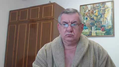 Macho online show from February 11, 2:02 pm