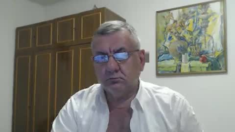 Macho online show from December 5, 7:55 pm