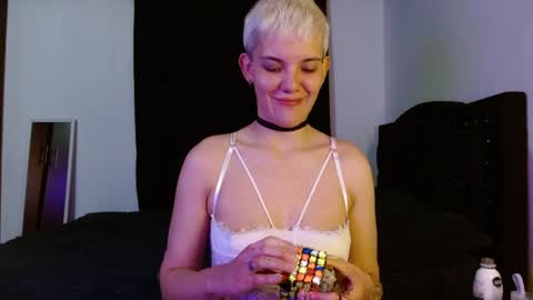 Noah Askew online show from April 10, 5:02 am