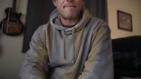 MackinCaliAllDay online show from March 5, 1:20 pm