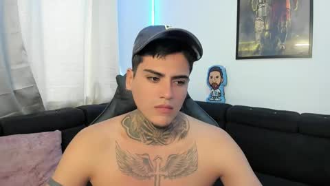 Snapshot of mad_maxxx1 chatting on February 18, 4:47 pm max online show from February 18, 4:47 pm