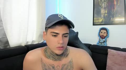 Snapshot of mad_maxxx1 chatting on March 1, 3:49 pm max online show from March 1, 3:49 pm