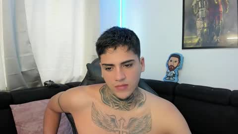 Snapshot of mad_maxxx1 chatting on February 27, 3:48 pm max online show from February 27, 3:48 pm
