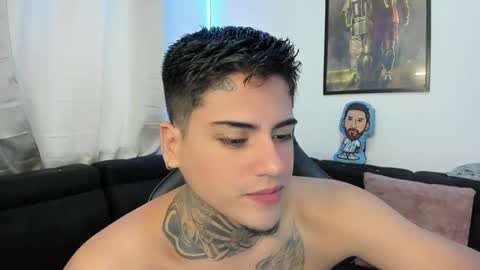 Snapshot of mad_maxxx1 chatting on March 1, 12:45 pm max online show from March 1, 12:45 pm