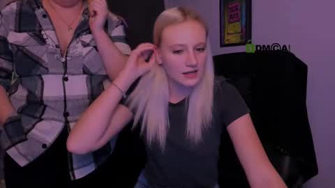 Snapshot of madam_ulis chatting on February 10, 4:14 pm Ulis online show from February 10, 4:14 pm
