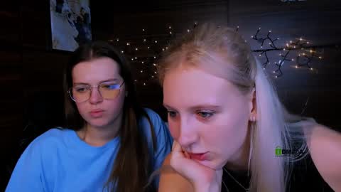 Snapshot of madam_ulis chatting on January 30, 2:25 pm Ulis online show from January 30, 2:25 pm