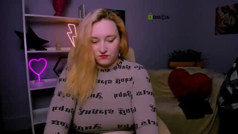 Snapshot of madam_ulis chatting on February 20, 1:19 pm Ulis online show from February 20, 1:19 pm