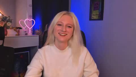 Snapshot of madam_ulis chatting on March 11, 4:51 pm Ulis online show from March 11, 4:51 pm