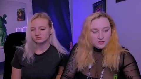 Snapshot of madam_ulis chatting on February 11, 10:03 am Ulis online show from February 11, 10:03 am