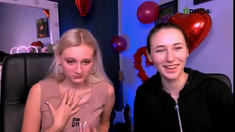 Snapshot of madam_ulis chatting on February 15, 1:27 pm Ulis online show from February 15, 1:27 pm