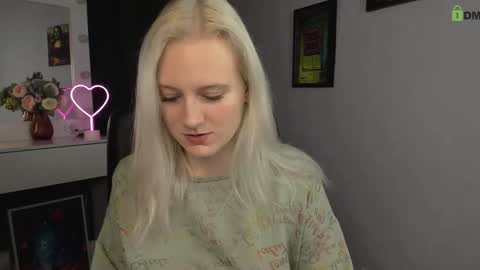 Snapshot of madam_ulis chatting on March 6, 1:14 pm Ulis online show from March 6, 1:14 pm