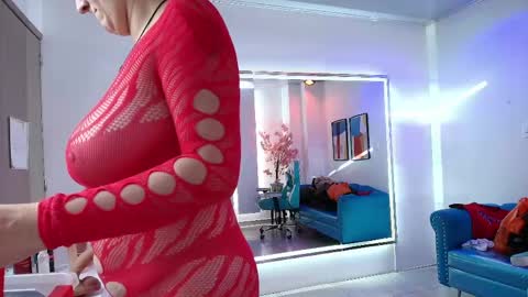 Madame Scarllet  online show from May 22, 11:50 am