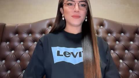 Alison Kloss online show from March 18, 12:05 am