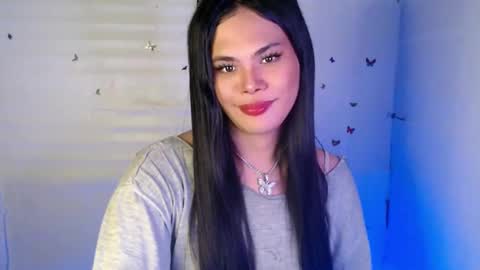 Snapshot of maddiejackson chatting on December 18, 3:22 pm Im ZY DONT FORGET TO FOLLOW ME - online show from December 18, 3:22 pm