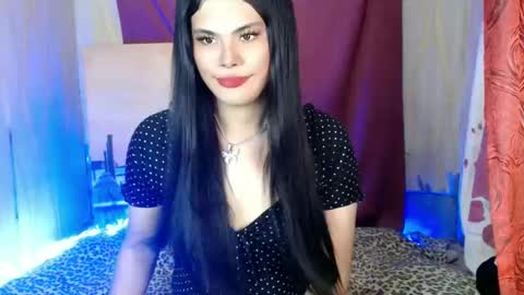 Snapshot of maddiejackson chatting on January 2, 4:35 pm Im ZY DONT FORGET TO FOLLOW ME - online show from January 2, 4:35 pm