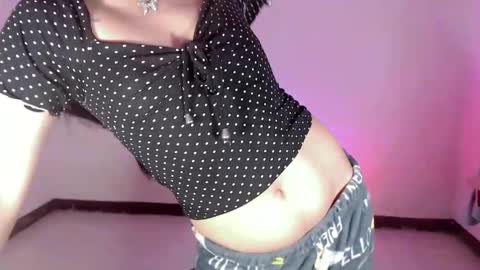Snapshot of maddiejackson chatting on January 19, 11:23 am Im ZY DONT FORGET TO FOLLOW ME - online show from January 19, 11:23 am