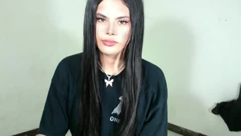 Snapshot of maddiejackson chatting on January 24, 8:11 pm Im ZY DONT FORGET TO FOLLOW ME - online show from January 24, 8:11 pm